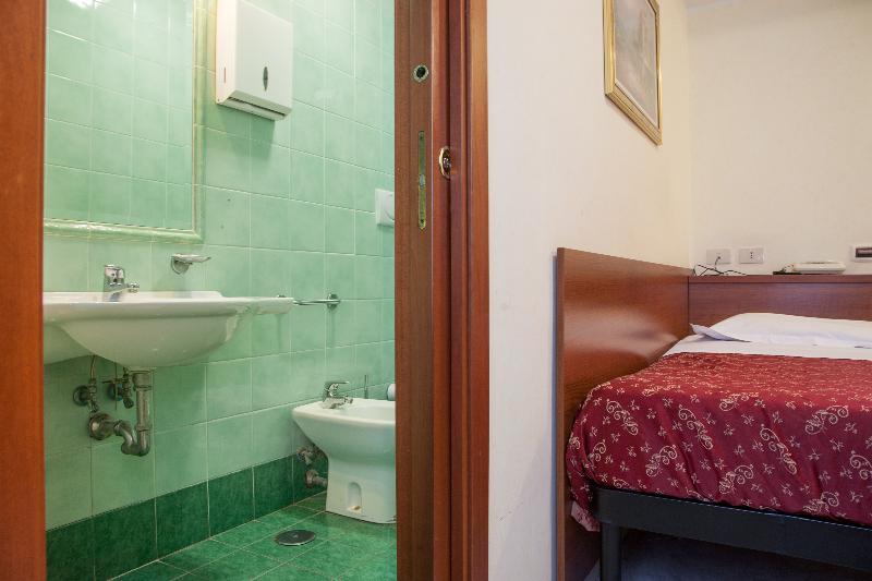 Hotel Marsala Rome